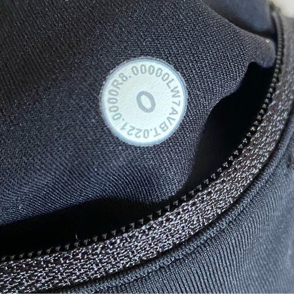 Lululemon Speed Up Mid-Rise Short 4" Black - Picture 6 of 7